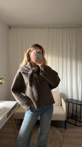 Load image into Gallery viewer, Dreiecksschal