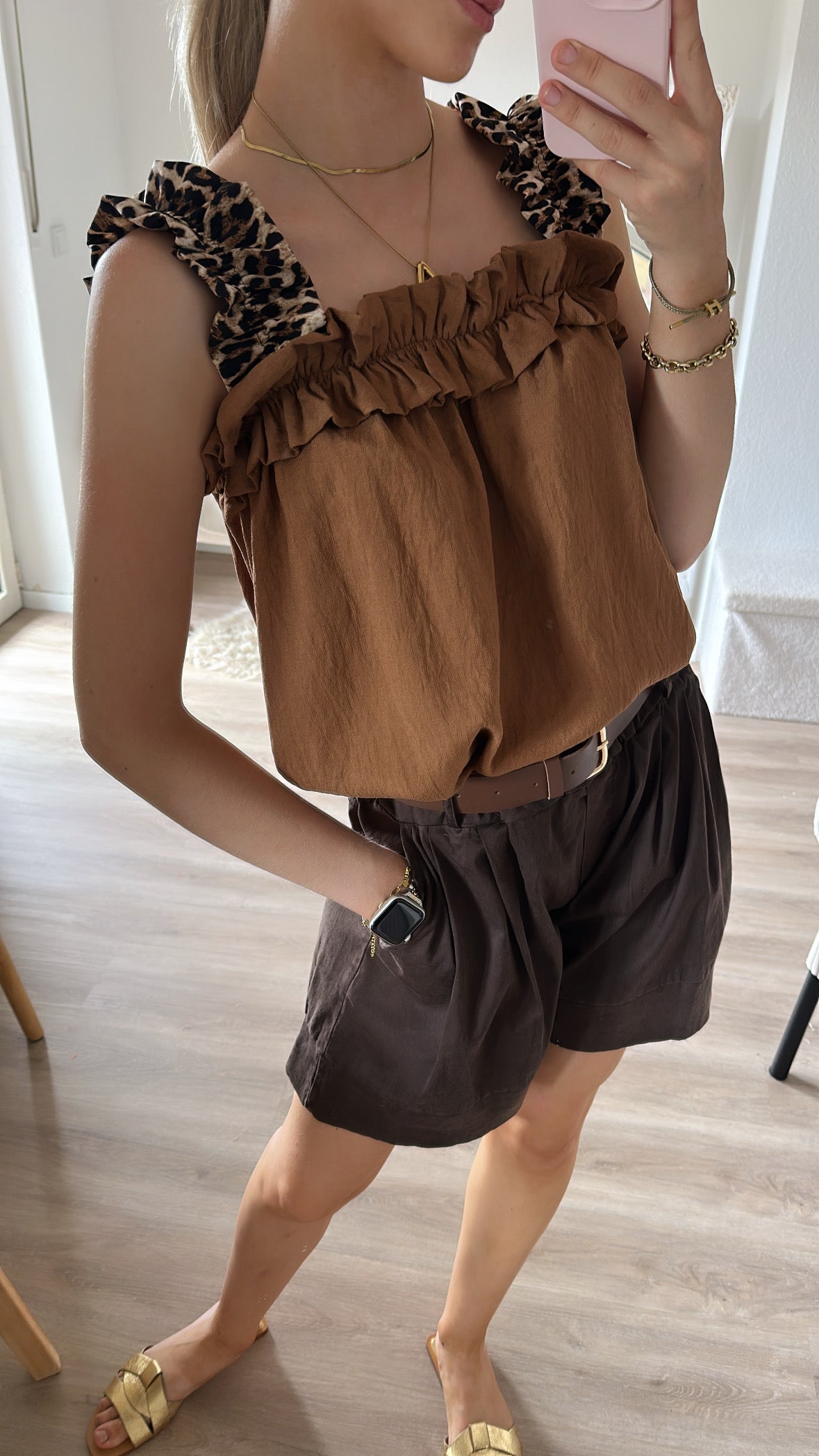 Top mit Leoträgern -camel