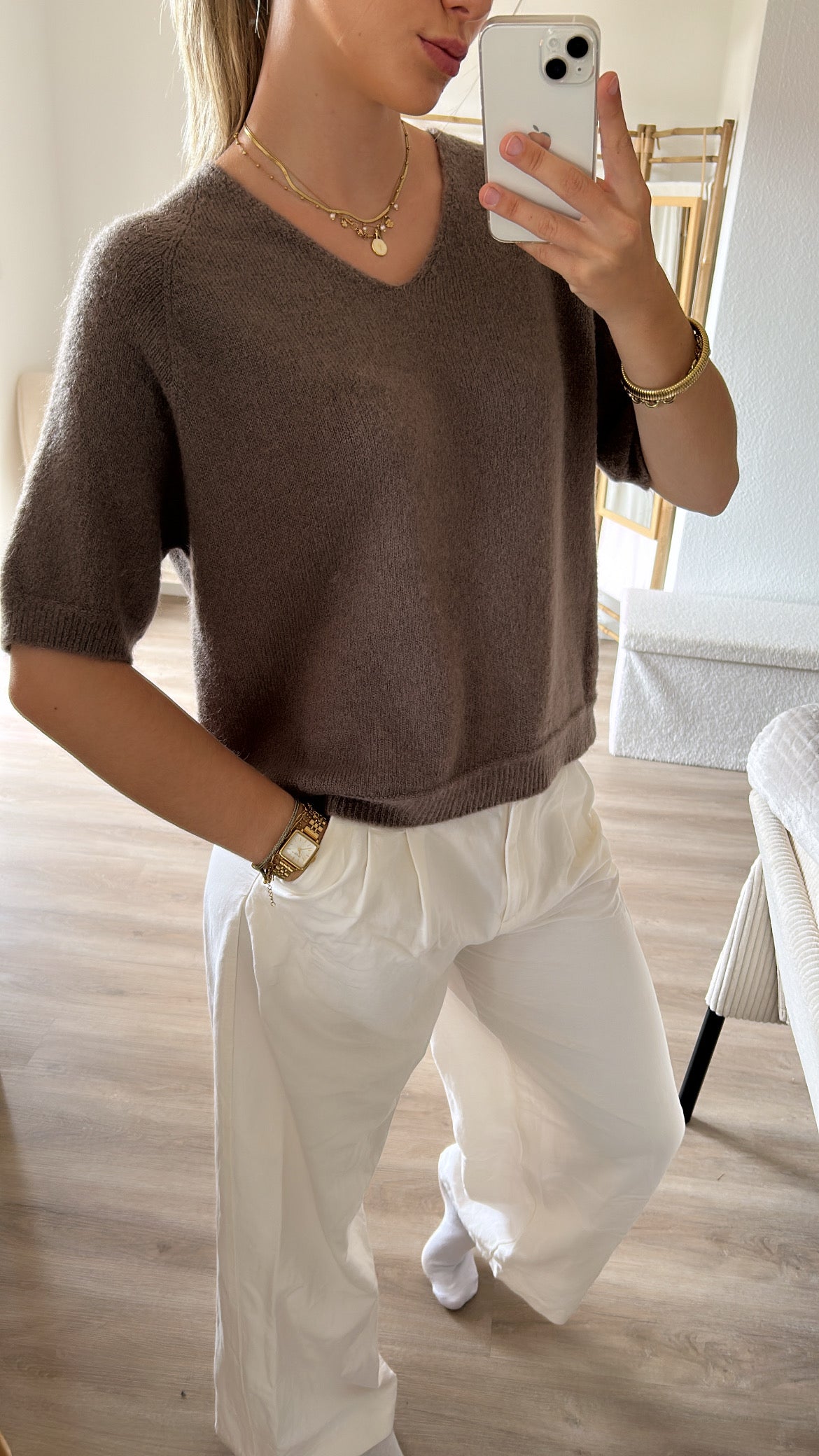 Kurzarmpullover mit V-Ausschnitt
