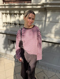 Load image into Gallery viewer, Gestreiftes Langarmshirt
