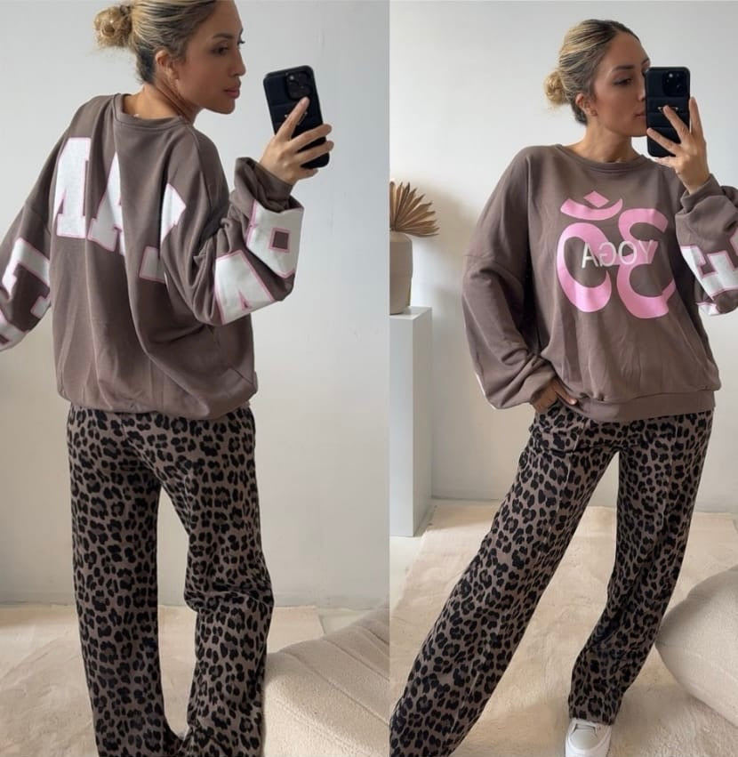 Sweater <YOGA>