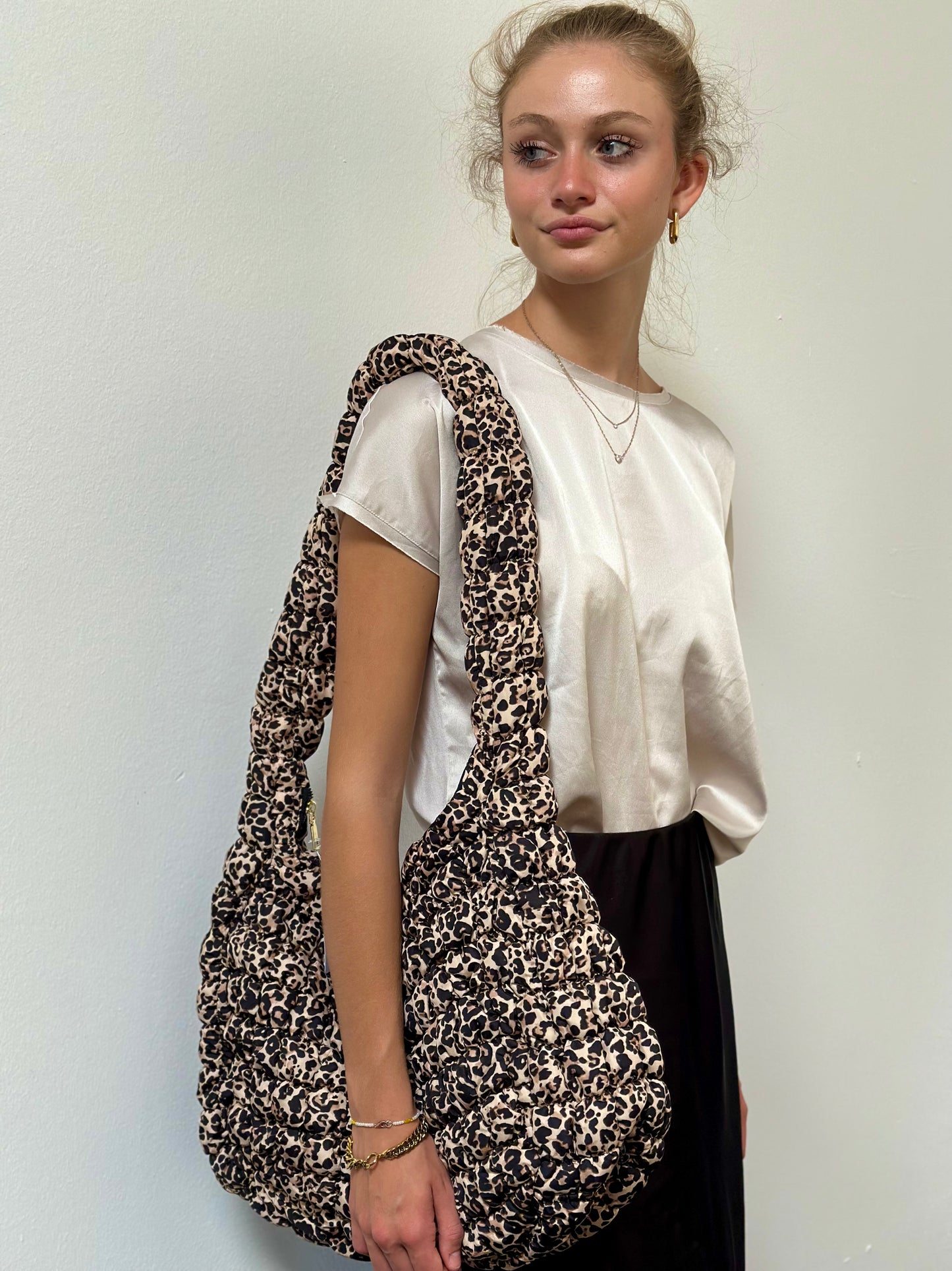 Puffer Umhängetasche XL