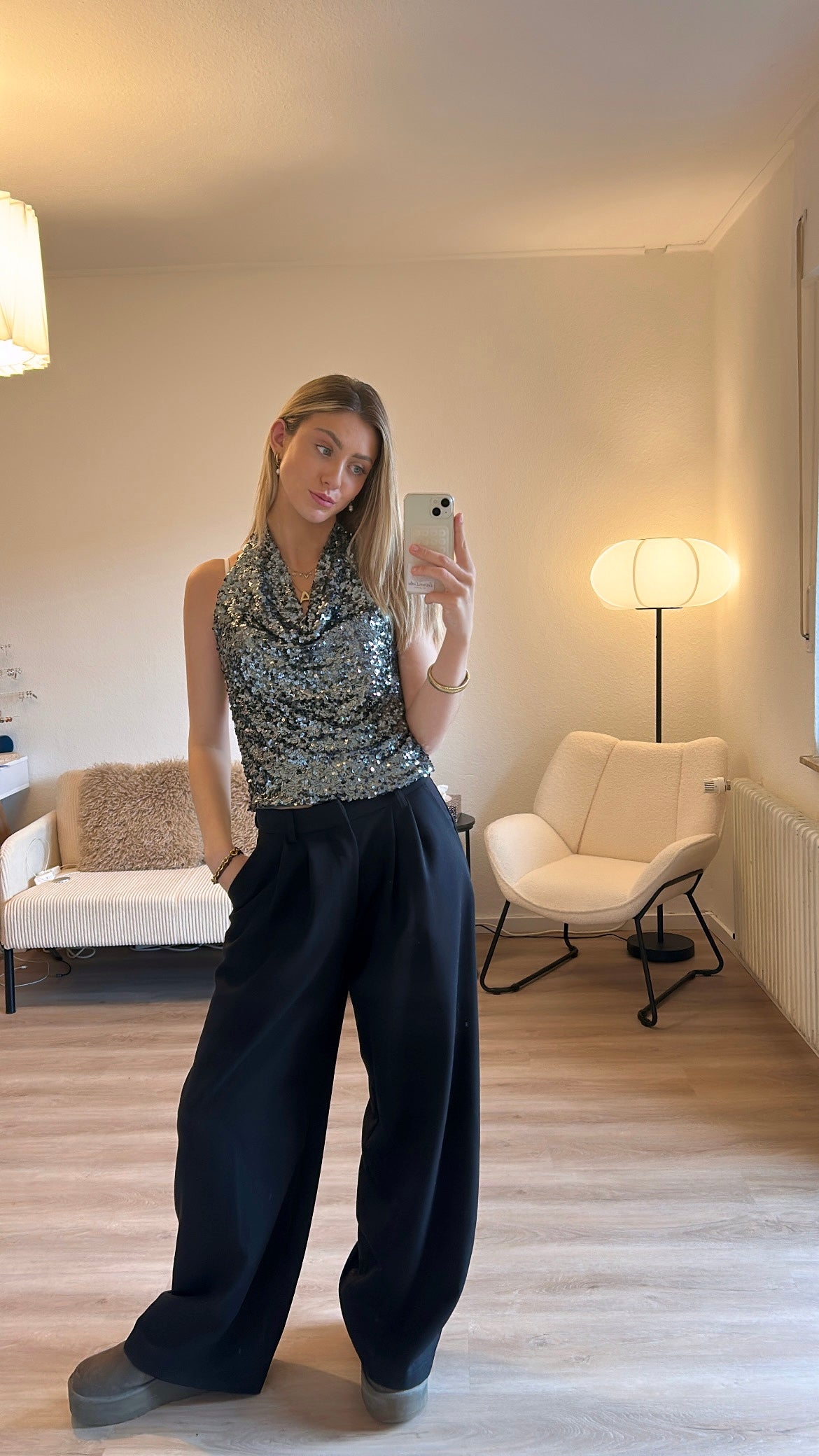 Neckholder-Top mit Pailletten