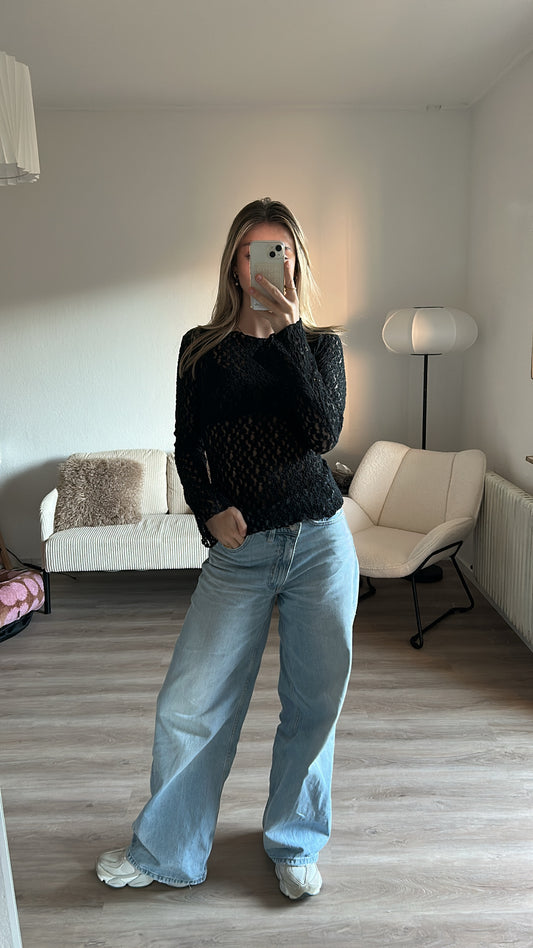 Spitzenoberteil ohne Kragen