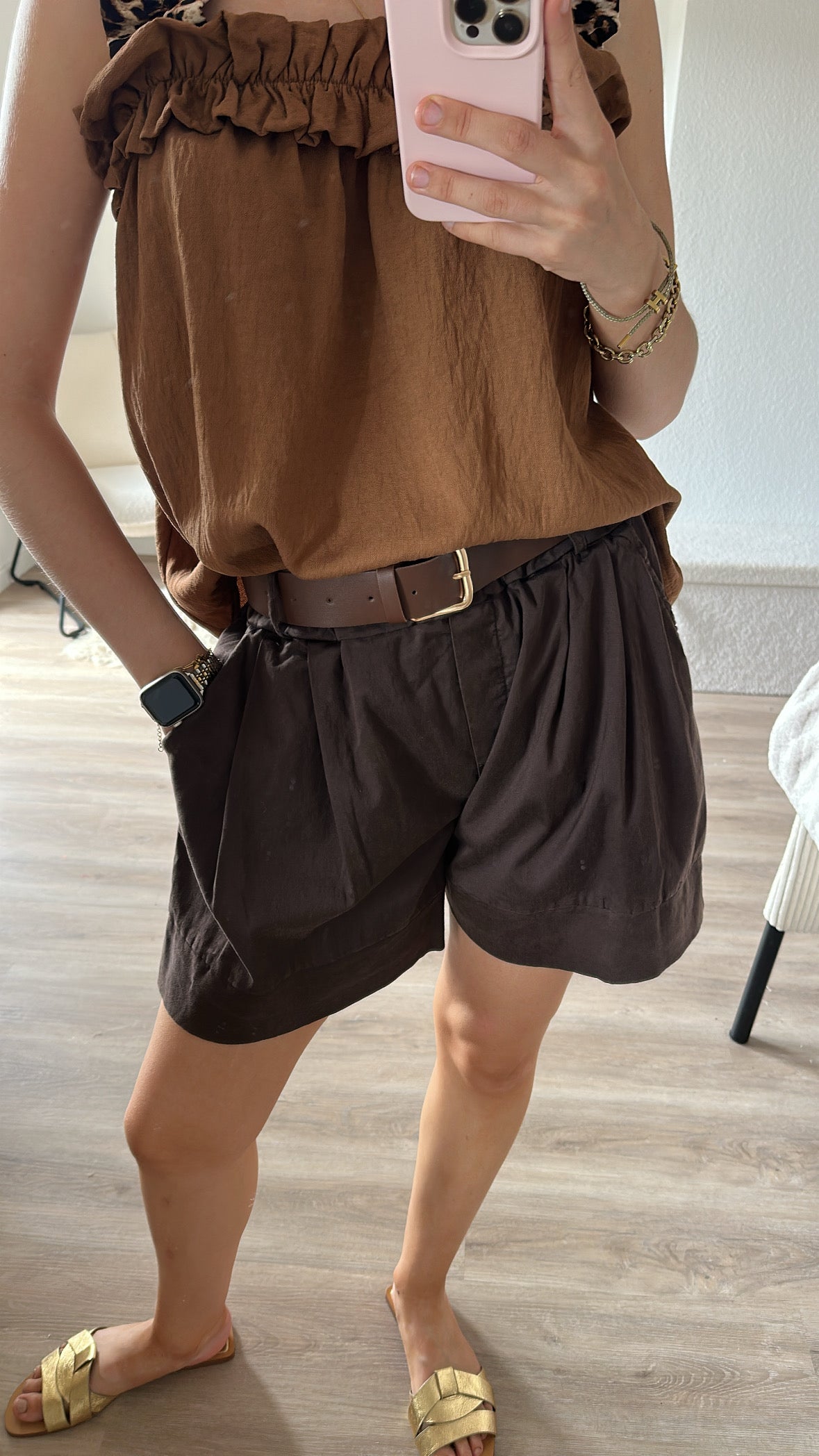 Shorts - brown