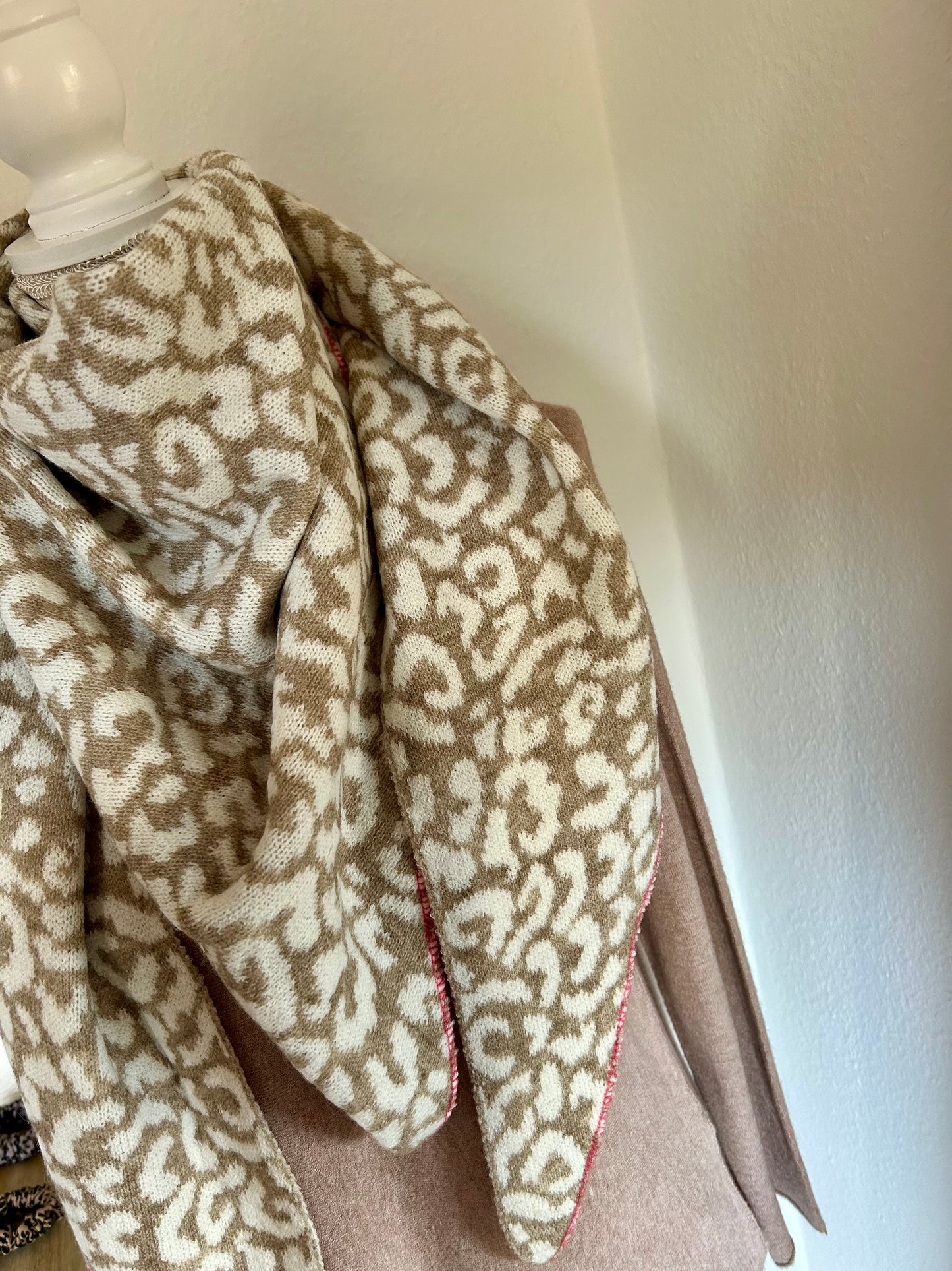 Dreiecksschal- LEOPRINT