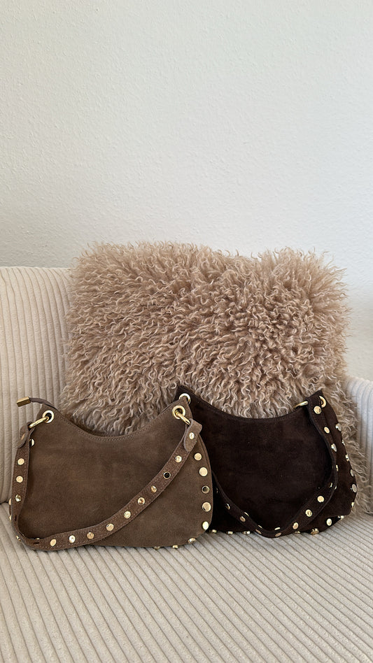 Wildledertasche mit Nieten