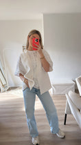 Bild in Galerie-Betrachter laden, T-Shirt mit Nieten
