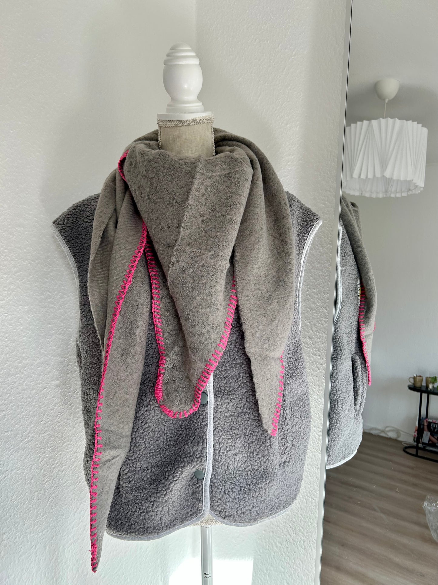 Dreiecksschal-GRAU/PINK