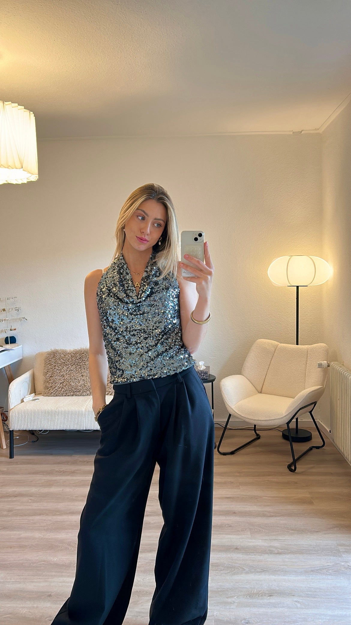 Neckholder-Top mit Pailletten