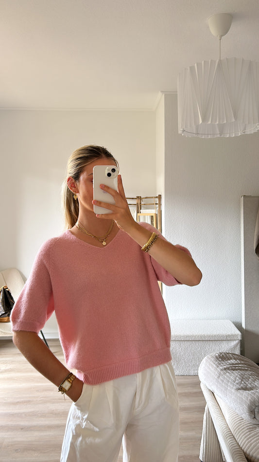 Kurzarmpullover mit V-Ausschnitt