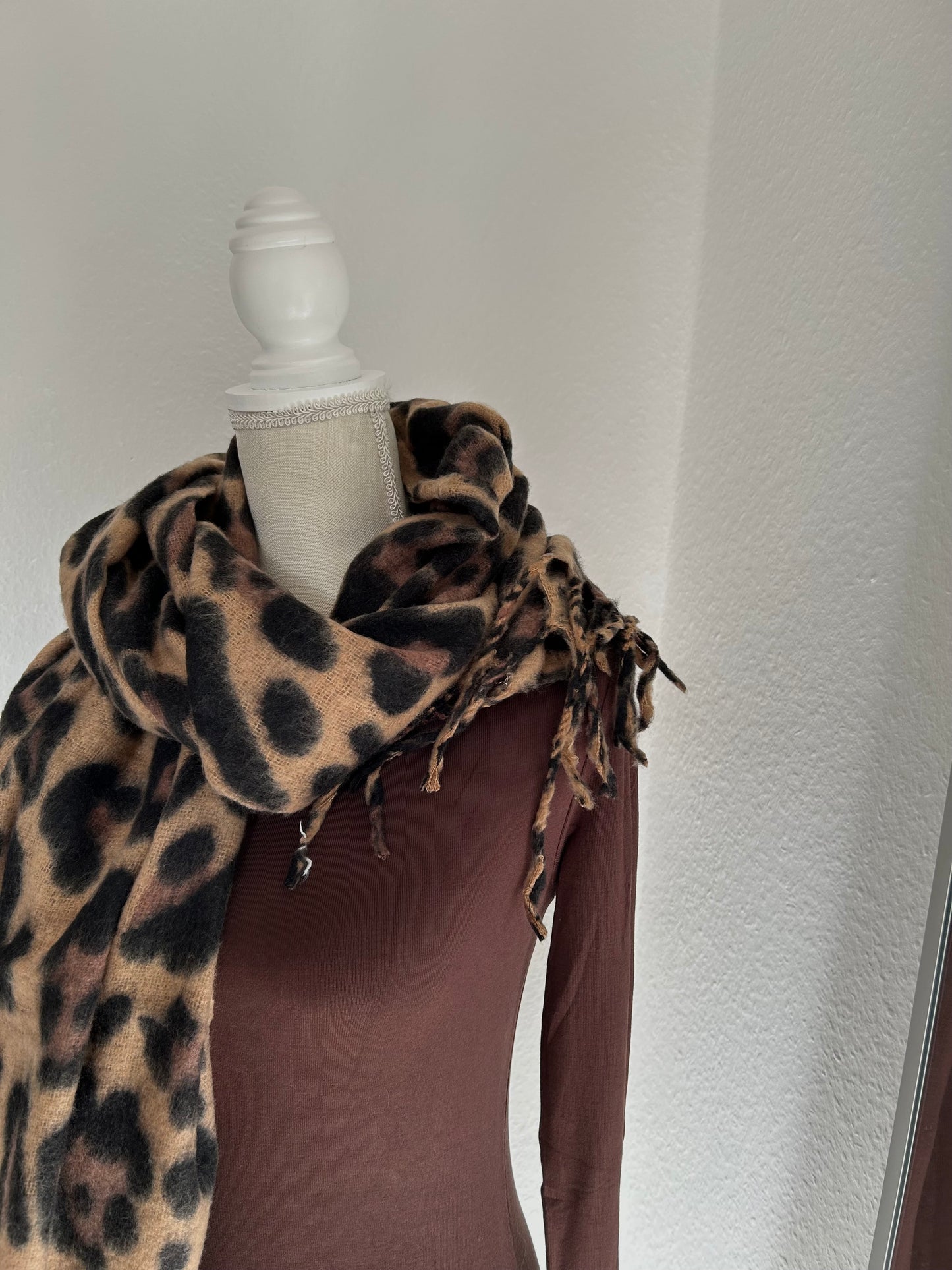 Flauschiger Schal -LEOPRINT