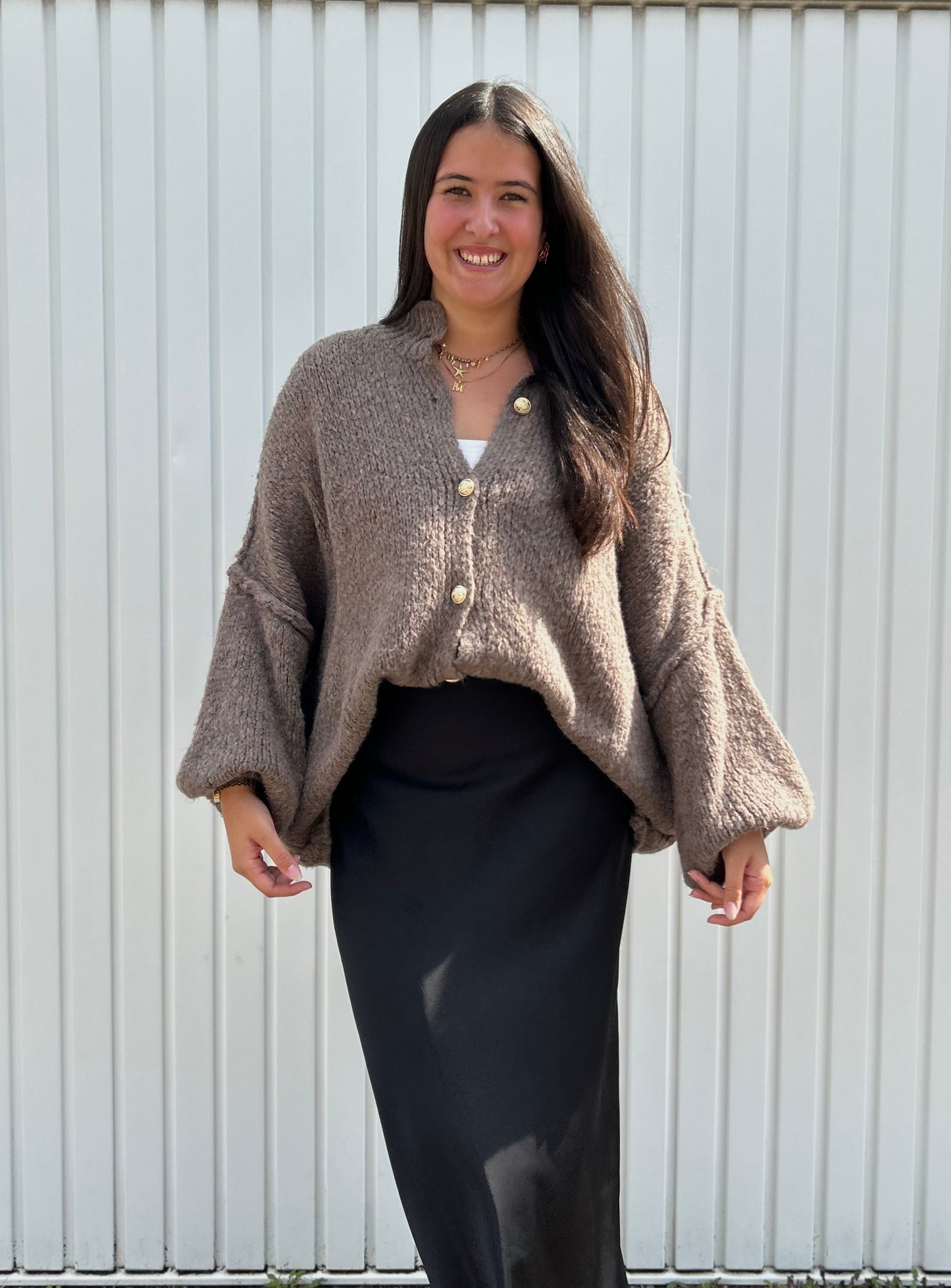 BESTSELLER !! Strickjacke mit goldenen Manschettenknöpfen