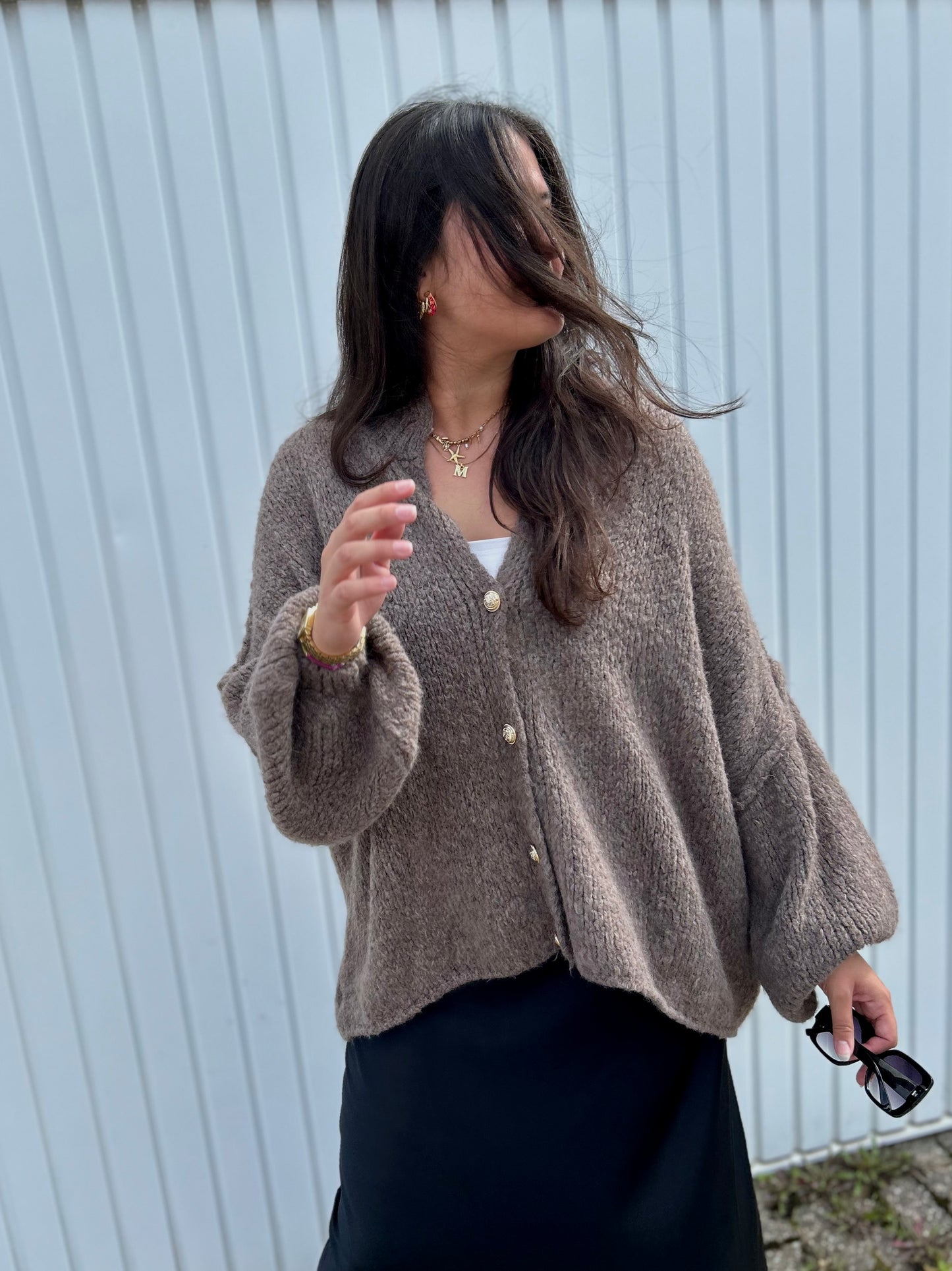 BESTSELLER !! Strickjacke mit goldenen Manschettenknöpfen