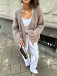 Bild in Galerie-Betrachter laden, Cardigan- 80%Mohair
