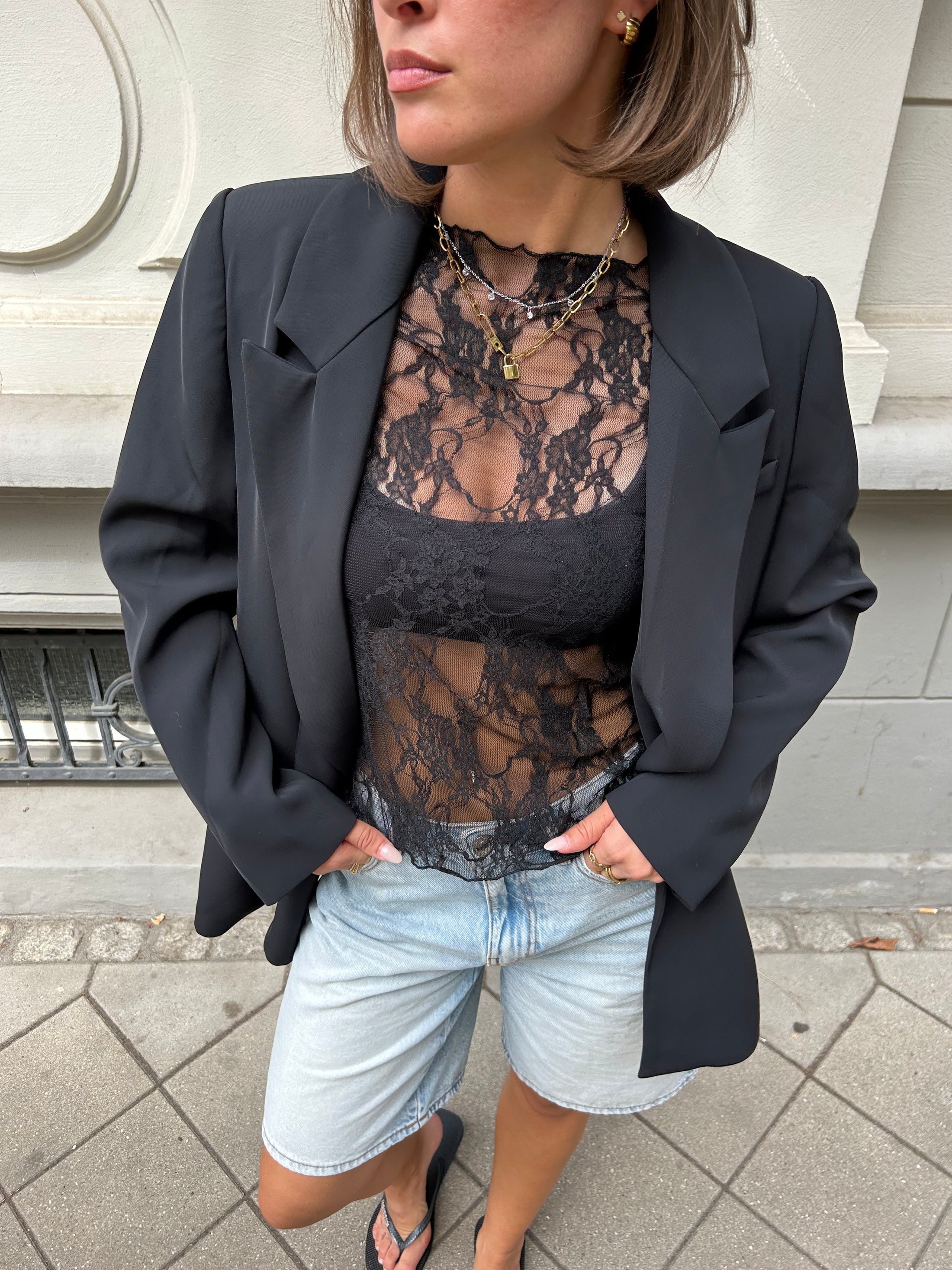 Spitzenoberteil Off-Shoulder