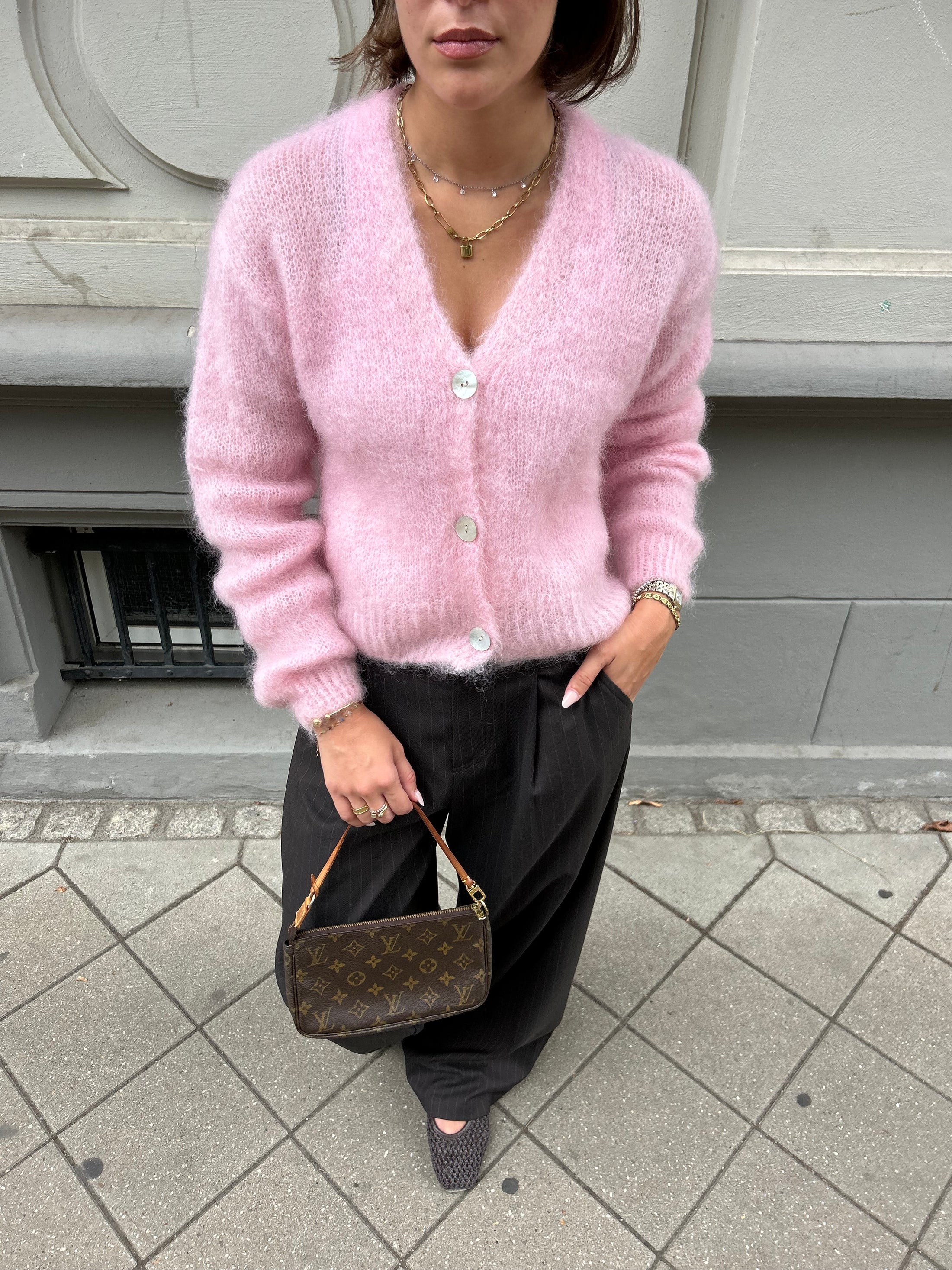 Strickjacke mit V-Ausschnitt-80% Mohair